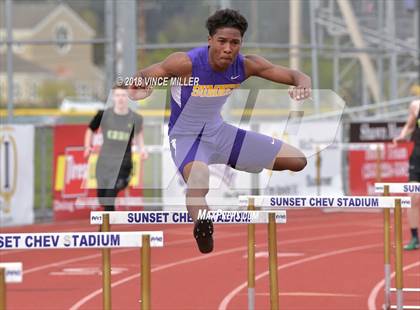 Thumbnail 3 in Sumner vs Emerald Ridge photogallery.