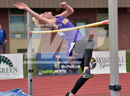 Thumbnail 3 in Sumner vs Emerald Ridge photogallery.