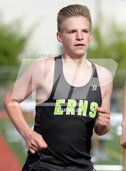Thumbnail 2 in Sumner vs Emerald Ridge photogallery.