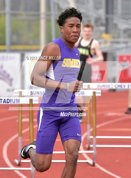 Thumbnail 2 in Sumner vs Emerald Ridge photogallery.