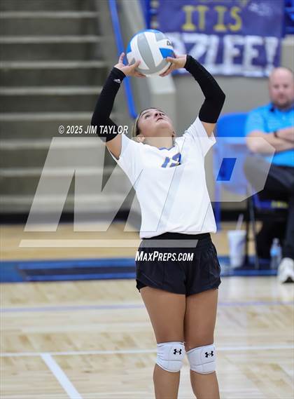 Thumbnail 1 in JV: Meridian @ Lipan photogallery.