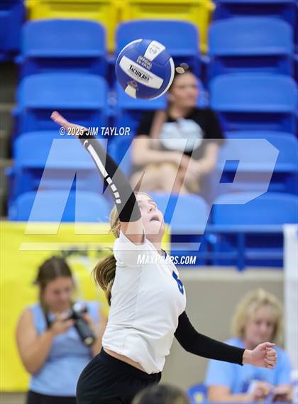 Thumbnail 1 in JV: Meridian @ Lipan photogallery.