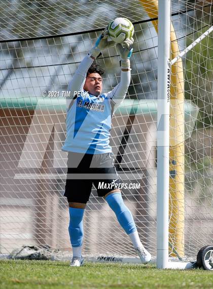 Thumbnail 1 in El Modena @ Brea Olinda photogallery.