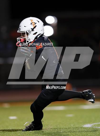 Thumbnail 2 in Casteel @ Corona del Sol photogallery.