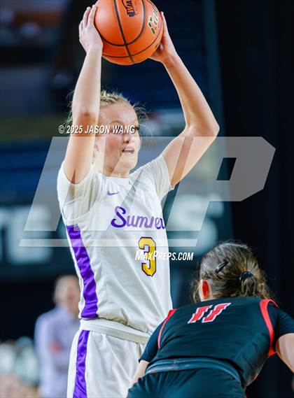 Thumbnail 1 in Sumner vs. Camas (WIAA 4A Quarter Final) photogallery.