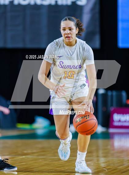Thumbnail 2 in Sumner vs. Camas (WIAA 4A Quarter Final) photogallery.