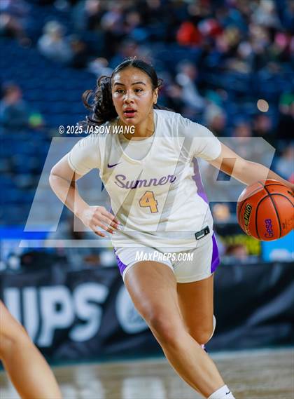 Thumbnail 1 in Sumner vs. Camas (WIAA 4A Quarter Final) photogallery.