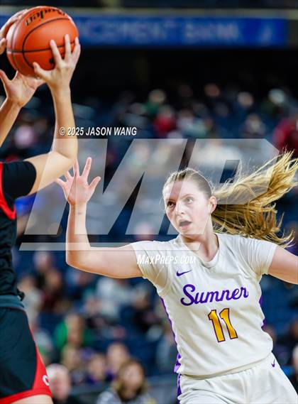 Thumbnail 2 in Sumner vs. Camas (WIAA 4A Quarter Final) photogallery.