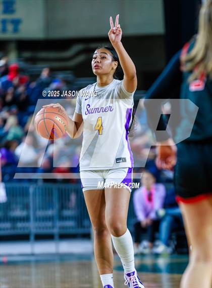 Thumbnail 1 in Sumner vs. Camas (WIAA 4A Quarter Final) photogallery.