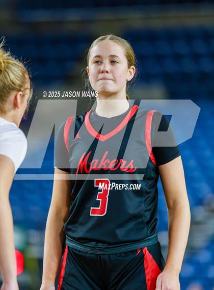 Thumbnail 1 in Sumner vs. Camas (WIAA 4A Quarter Final) photogallery.