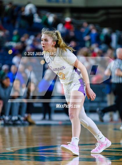 Thumbnail 2 in Sumner vs. Camas (WIAA 4A Quarter Final) photogallery.
