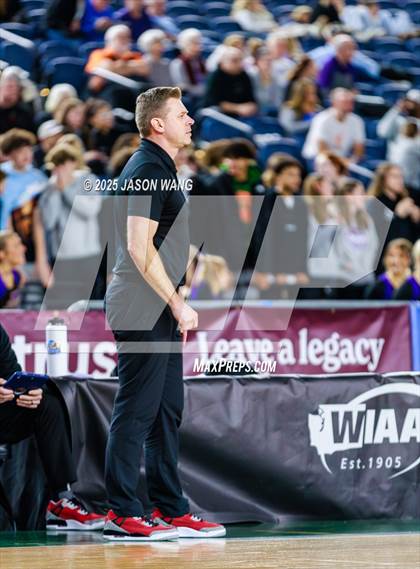 Thumbnail 1 in Sumner vs. Camas (WIAA 4A Quarter Final) photogallery.