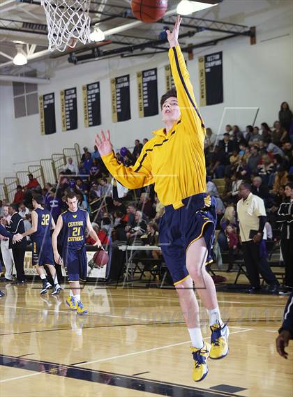 Thumbnail 2 in Central Catholic @ Gateway photogallery.