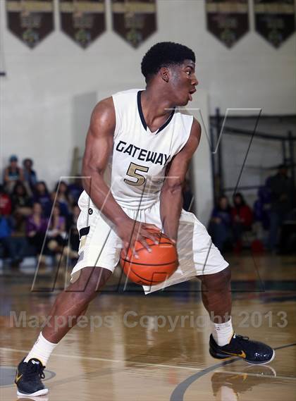 Thumbnail 2 in Central Catholic @ Gateway photogallery.