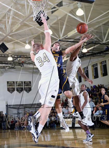 Thumbnail 1 in Central Catholic @ Gateway photogallery.