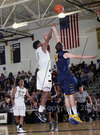 Thumbnail 2 in Central Catholic @ Gateway photogallery.