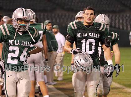 Thumbnail 3 in De La Salle vs. California (CIF NCS D1 Final) photogallery.