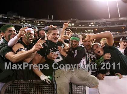 Thumbnail 2 in De La Salle vs. California (CIF NCS D1 Final) photogallery.