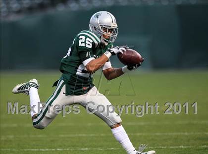 Thumbnail 1 in De La Salle vs. California (CIF NCS D1 Final) photogallery.