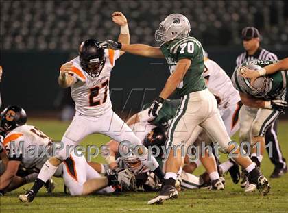Thumbnail 2 in De La Salle vs. California (CIF NCS D1 Final) photogallery.