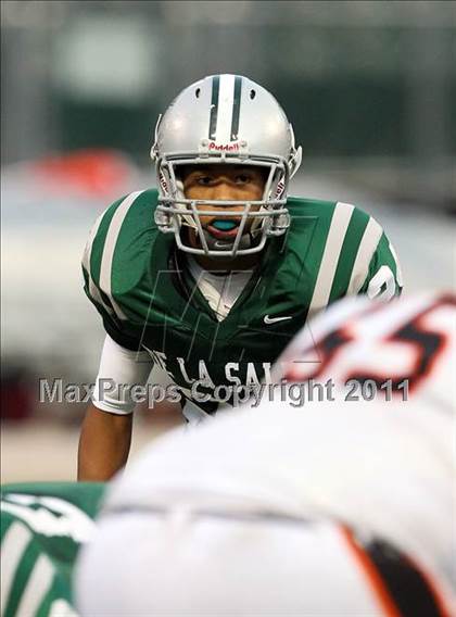 Thumbnail 3 in De La Salle vs. California (CIF NCS D1 Final) photogallery.