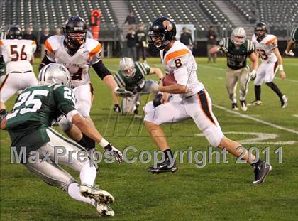Thumbnail 2 in De La Salle vs. California (CIF NCS D1 Final) photogallery.