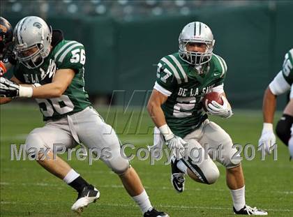 Thumbnail 2 in De La Salle vs. California (CIF NCS D1 Final) photogallery.