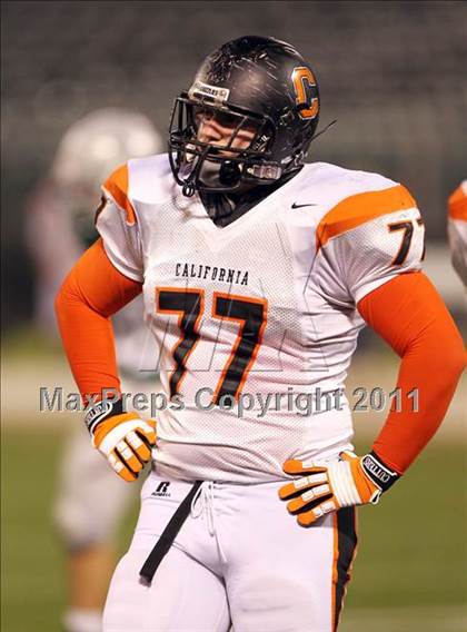 Thumbnail 3 in De La Salle vs. California (CIF NCS D1 Final) photogallery.