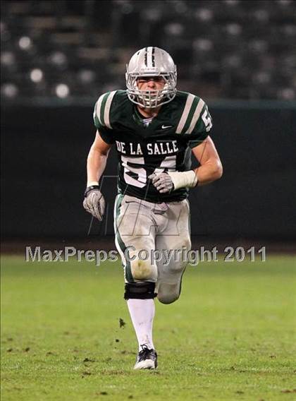 Thumbnail 2 in De La Salle vs. California (CIF NCS D1 Final) photogallery.