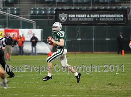 Thumbnail 3 in De La Salle vs. California (CIF NCS D1 Final) photogallery.