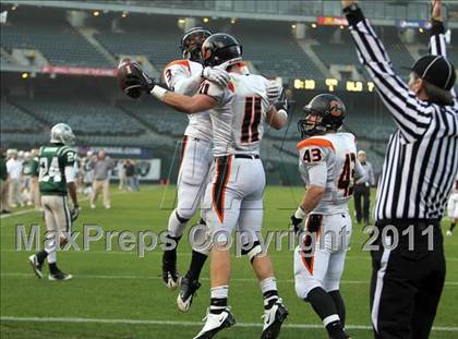 Thumbnail 2 in De La Salle vs. California (CIF NCS D1 Final) photogallery.