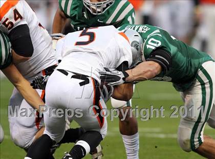 Thumbnail 2 in De La Salle vs. California (CIF NCS D1 Final) photogallery.