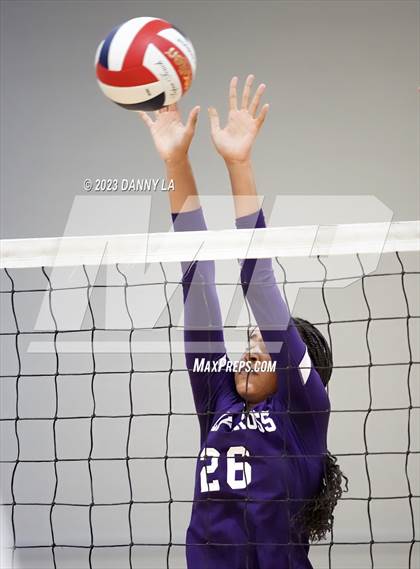 Thumbnail 3 in The Academy of the Holy Cross vs. King Abdullah Academy (Tiger Paws Invitational) photogallery.