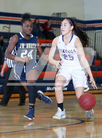 Thumbnail 1 in Valencia vs. JW North photogallery.