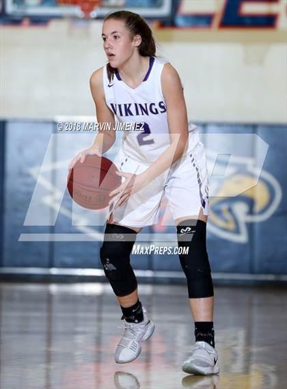 Thumbnail 1 in Valencia vs. JW North photogallery.