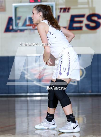 Thumbnail 1 in Valencia vs. JW North photogallery.