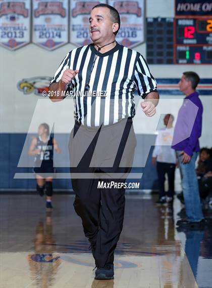 Thumbnail 2 in Valencia vs. JW North photogallery.