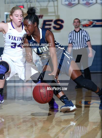 Thumbnail 1 in Valencia vs. JW North photogallery.