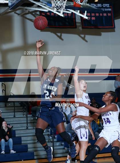 Thumbnail 3 in Valencia vs. JW North photogallery.