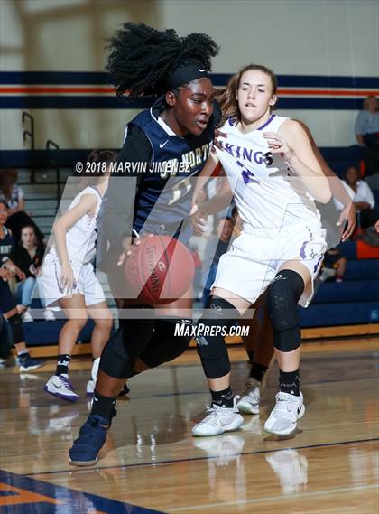 Thumbnail 1 in Valencia vs. JW North photogallery.