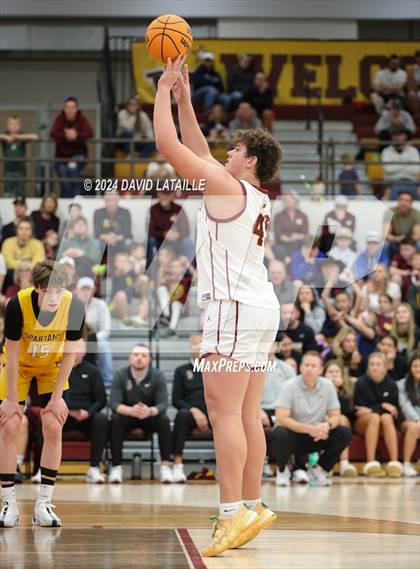 Thumbnail 1 in Windsor vs. Thomas Jefferson (CHSAA 5A Round 2) photogallery.