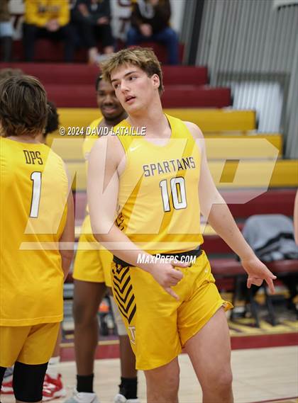 Thumbnail 1 in Windsor vs. Thomas Jefferson (CHSAA 5A Round 2) photogallery.