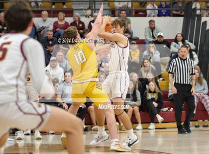 Thumbnail 2 in Windsor vs. Thomas Jefferson (CHSAA 5A Round 2) photogallery.