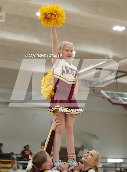 Thumbnail 1 in Windsor vs. Thomas Jefferson (CHSAA 5A Round 2) photogallery.