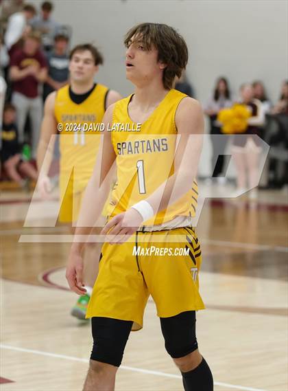 Thumbnail 1 in Windsor vs. Thomas Jefferson (CHSAA 5A Round 2) photogallery.