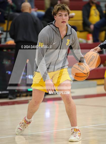 Thumbnail 1 in Windsor vs. Thomas Jefferson (CHSAA 5A Round 2) photogallery.