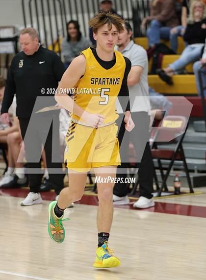 Thumbnail 3 in Windsor vs. Thomas Jefferson (CHSAA 5A Round 2) photogallery.