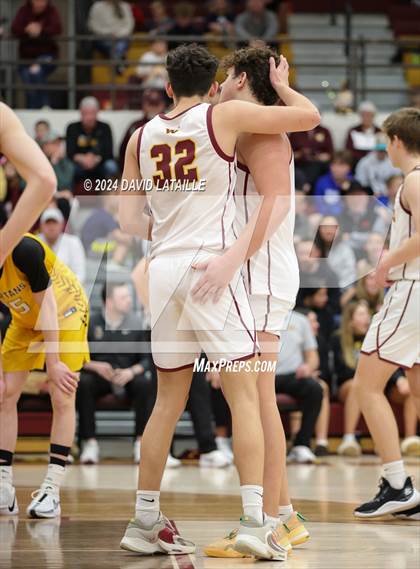 Thumbnail 2 in Windsor vs. Thomas Jefferson (CHSAA 5A Round 2) photogallery.