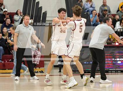 Thumbnail 2 in Windsor vs. Thomas Jefferson (CHSAA 5A Round 2) photogallery.