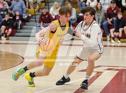 Thumbnail 2 in Windsor vs. Thomas Jefferson (CHSAA 5A Round 2) photogallery.